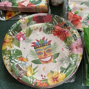 Aloha 177 Piece Party Set